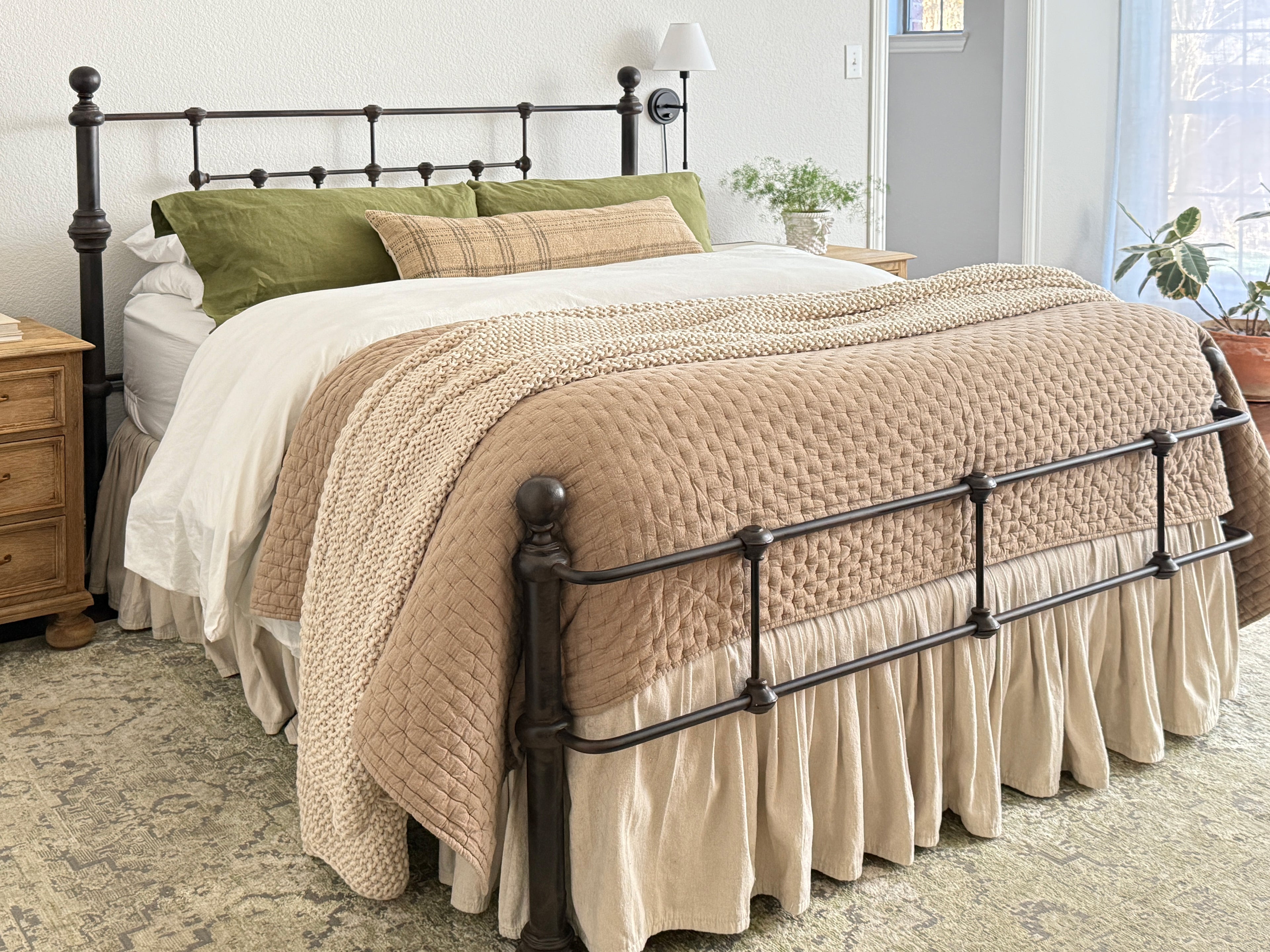 40172 Mendocino Iron Bed